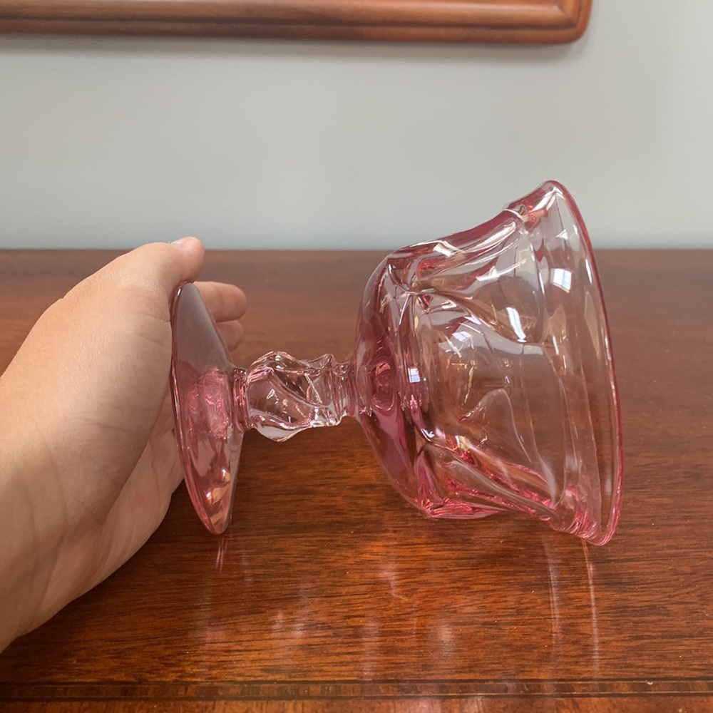 Jamestown Pink Champagne/Tall Sherbet Glass. 🌟VINTAGE🌟 ⭐️ 1 AVAILABLE ⭐️ - Picture 5 of 5